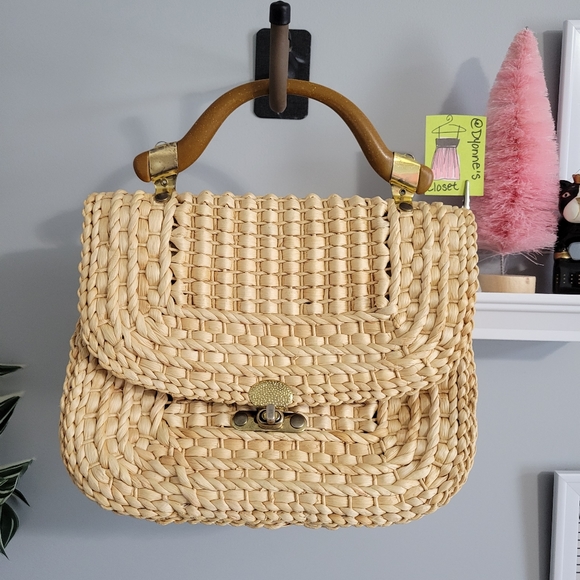 Unbranded Handbags - 🔥Vintage Italian-Made Hyacinth Purse